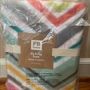 PB Teen Zig N Zag Duvet